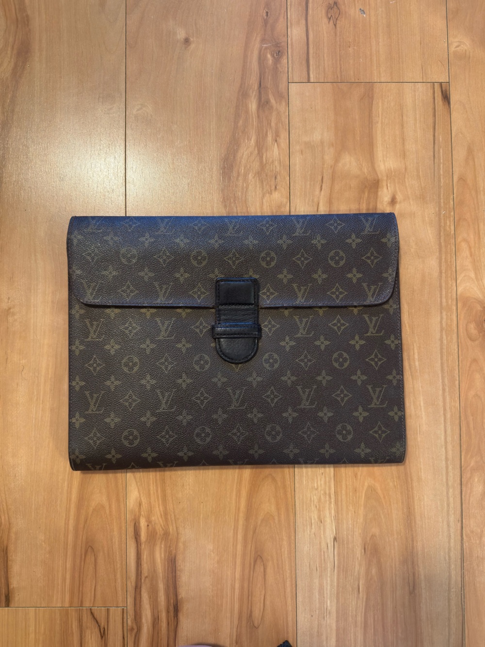 Authentic Vintage Louis Vuitton Monogram Document Clutch